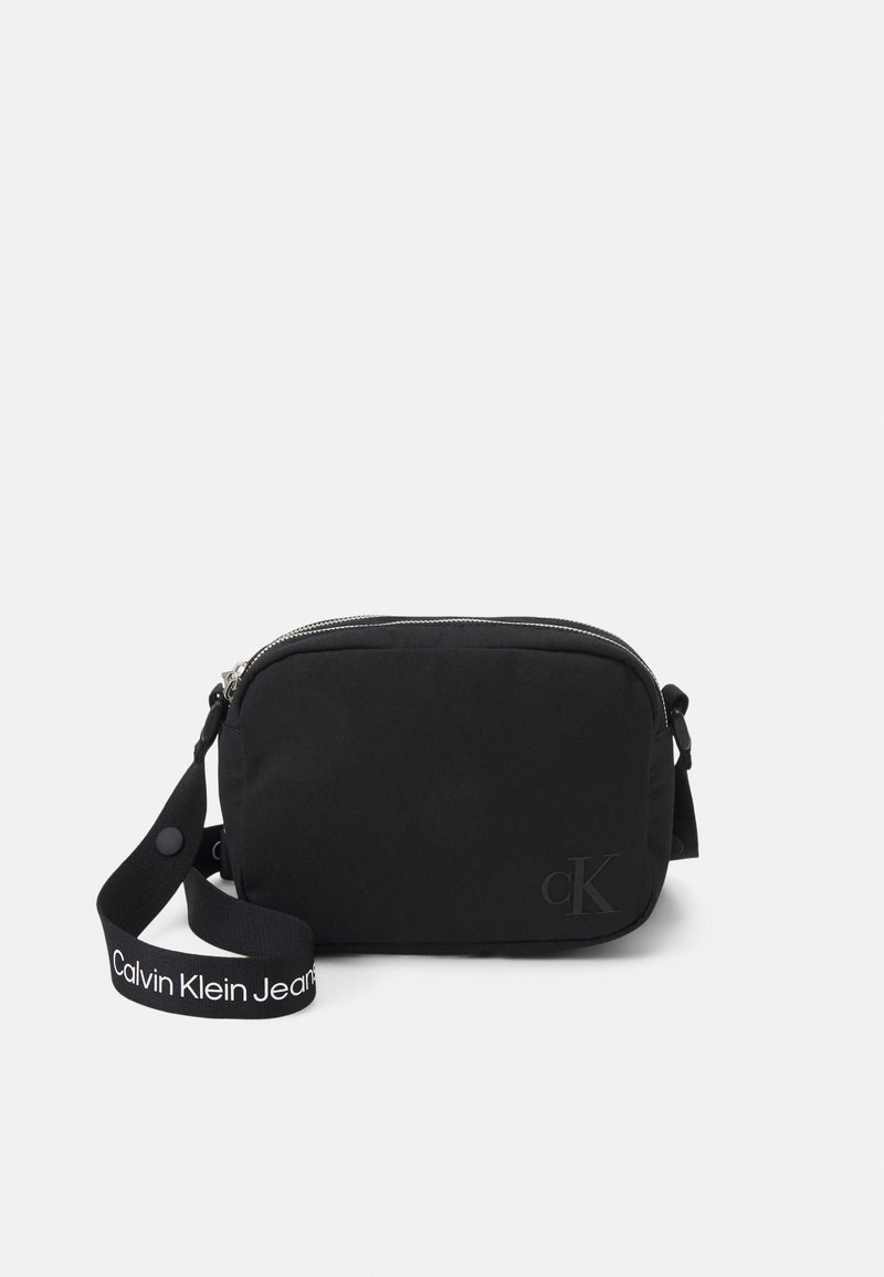 Calvin Klein Jeans ULTRALIGHT CAMERABAG Across body bag black