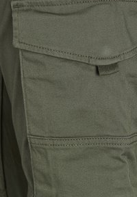 Jack & Jones Junior JJIPAUL JJFLAKE - Cargobyxor - olive night