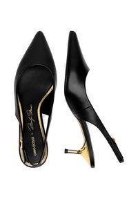 Musthave musta nahast slingback-kõrged kontsad, terava toe ja kuldse aksendiga kontsal, külgedel lõikeavad hingavuse tagamiseks.