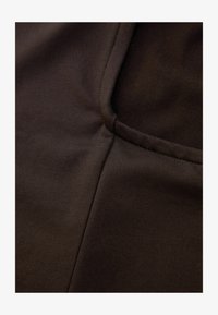 Valitud, chocolate brown