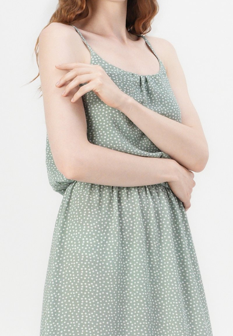 ONLY Maxi dress - green - (Pre-owned) - Zalando
