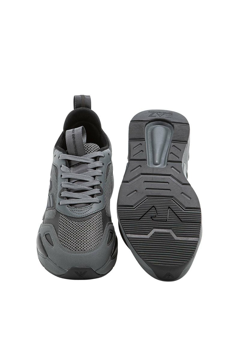Herren Sneaker low | EA7 Emporio Armani ACE RUNNER Sneaker low grey/grau - BQ43284 Herren Sneaker low | EA7 Emporio Armani ACE RUNNER Sneaker low grey/grau - BQ43284