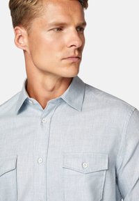 Boggi Milano REGULAR FIT - Camicia - light blue