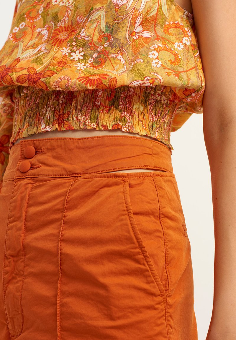 Damen Kleider | OXXO Shorts begonia/senf - KF94796 Damen Kleider | OXXO Shorts begonia/senf - KF94796