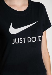 Nike Sportswear W NSW TEE JDI SLIM - Triko s potiskem - black/white