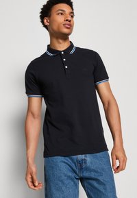 Lindbergh CONTRAST PIPING - Polokošeľa - navy