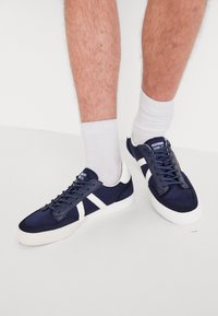 JFWMORDEN  - Sportbačiai - navy/marshmellow