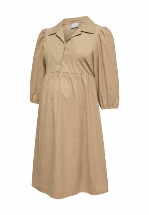 Beige midi-jurk van ribfluweel met pofdriekwartsmouwen, geplooide taille, overhemdkraag en knoopsluiting aan de voorkant.