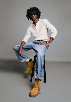 Bershka, LACE-UP WORKER - ANKLE BOOTS - Bottines à lacets - mustard yellow