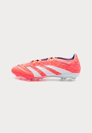 PREDATOR PRO FG - Ghete de fotbal pentru teren tare - signal coral/footwear white/beam orange