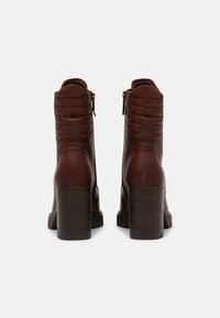 Tamaris Botines de tacón - cognac
