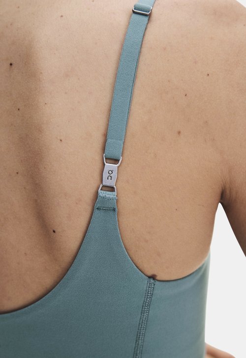 On STUDIO CROP - Top - agave — foto 4