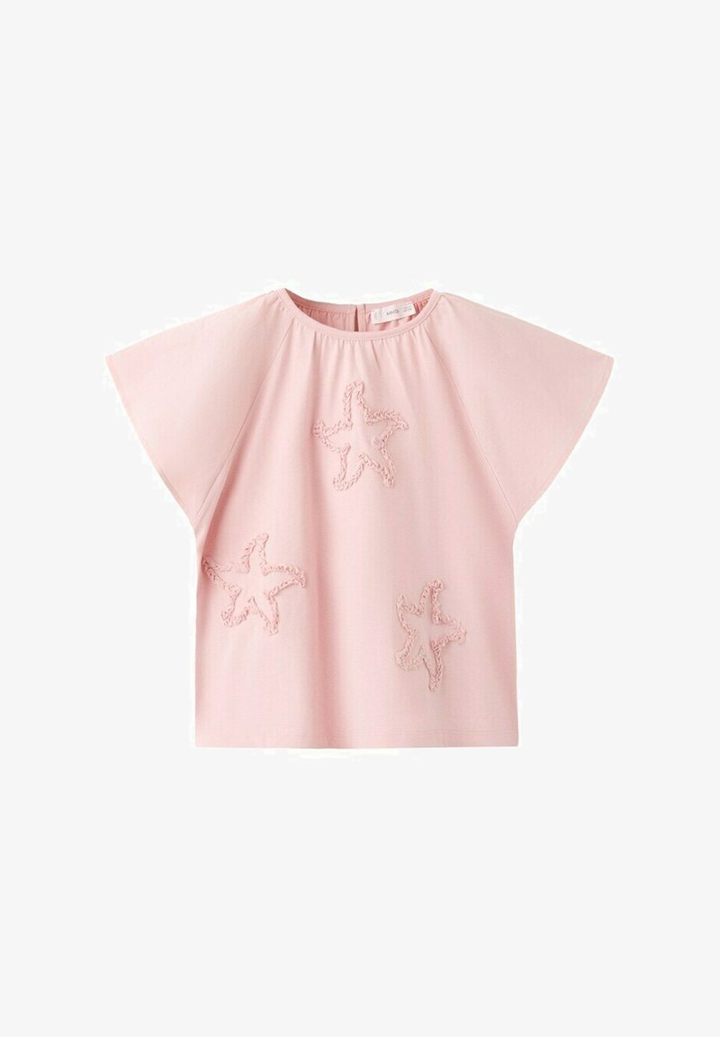 Blouse rose clair à manches courtes avec encolure ronde, ornée de trois appliqués en forme d'étoiles de mer texturées sur le devant.
