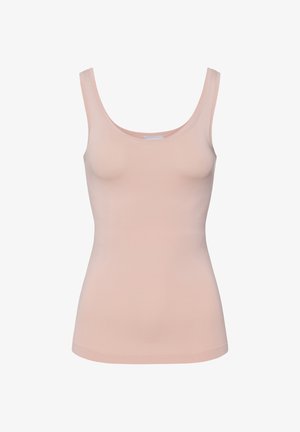 Lichtroze tanktop van soepel, rekbaar materiaal. Heeft een ronde halslijn en brede schouderbanden, met een aansluitende pasvorm.