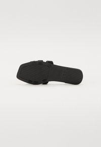 Thumbnail Image 5