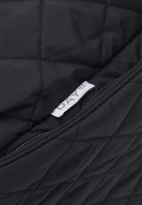 DAY ET MINI BABY BAG UNISEX - Kūdikio vystyklų krepšys - black