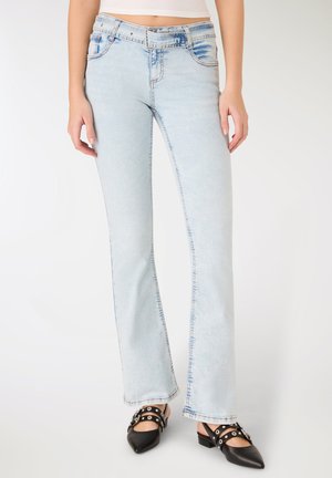 Jeans a zampa - blu denim chiaro