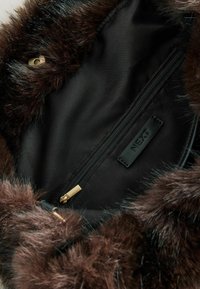 SHOULDER  - Rokassoma - chocolate brown