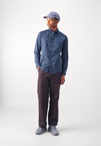 Selected Homme SLHSLIMFREDDIES - Camisa - dark navy