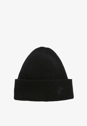 Gorro de punto acanalado negro con puño doblado y diseño bordado sutil en el puño.