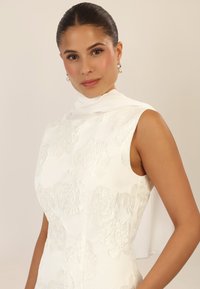 Apart Day dress - creme
