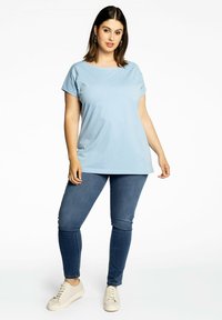 YOEK T-Shirt basic - light blue
