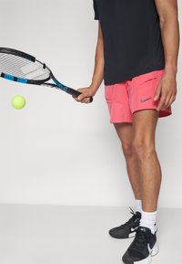 Nike Performance Sportiniai šortai - aster pink/black