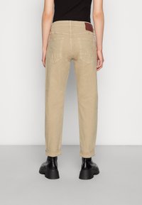 G-STAR KATE  - Calças de ganga de perna direita - worn in berge