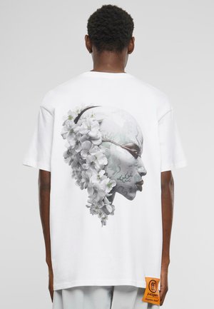 BORN A LOTUS - Printtipaita - white