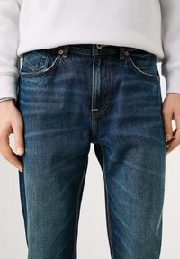 Pepe Jeans BYRON FS DK  - Tiesaus kirpimo džinsai - blue rigid denim