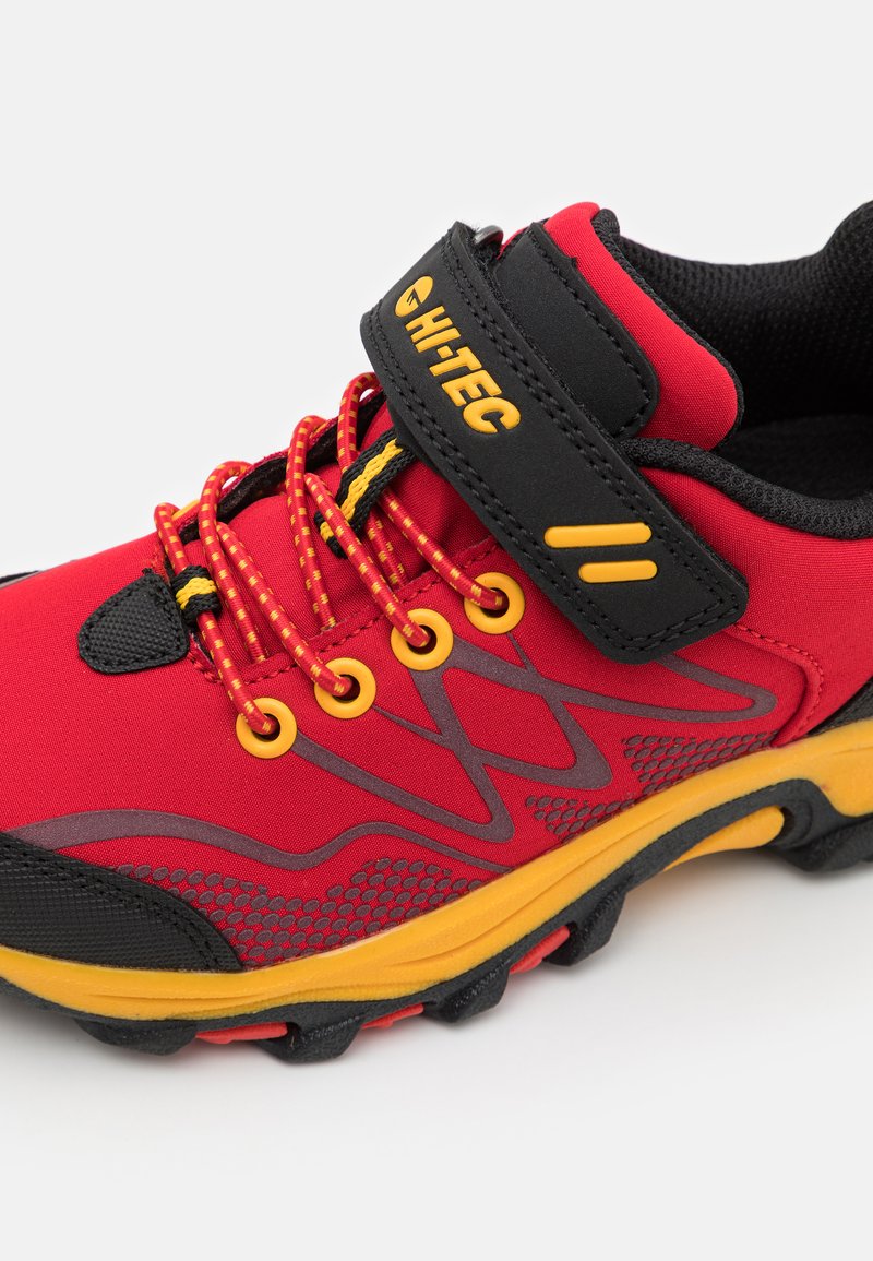 Hi-Tec Men\'s Red and Yellow Athletic Shoes HI-TEC BLACKOUT LOW UNISEX - Hiking shoes - red/black/yellow  main image 3