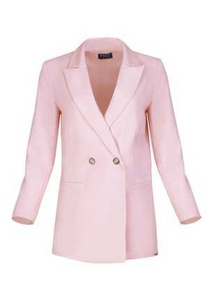 Jasnoróżowa marynarka o podwójnym zapięciu, z klapami w stylu notched, srebrnymi guzikami i dwiema przednimi kieszeniami. Gładki materiał i dopasowany krój.