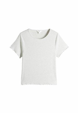 Lichtgrijze t-shirt met korte mouwen, gemaakt van zachte stof; heeft een ronde halslijn en een licht rafelige zoom op de mouwen en de onderkant.