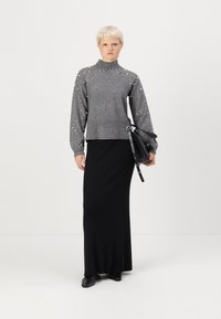 Pieces PCREA HIGH NECK PEARL - Strickpullover - magnet