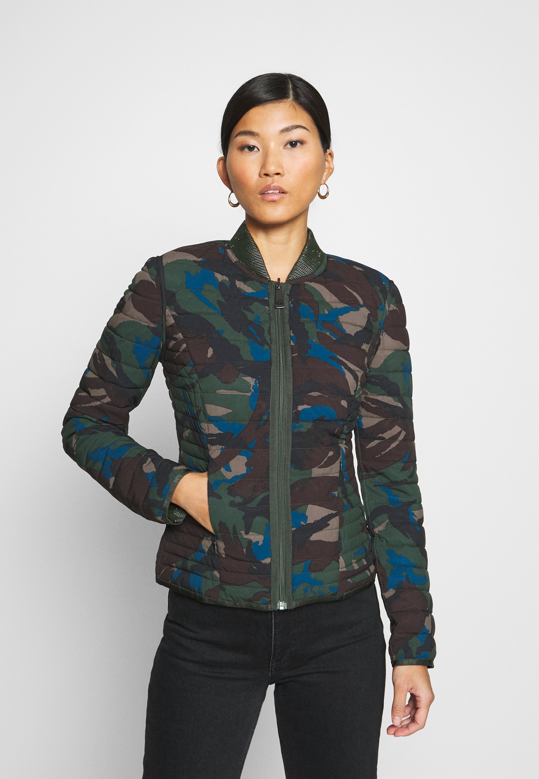 guess camo jacket