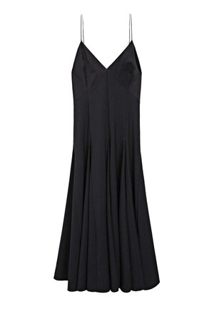 Schwarzes Satin-Nachthemd mit dünnen Spaghetti-Trägern, V-Ausschnitt und einem fließenden, plissierten Rock, der sanft fällt.