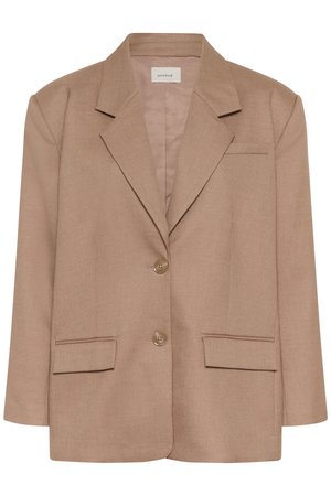 Blazer beige de mujer de un solo pecho con dos botones, solapas con muesca, dos bolsillos con tapa y un bolsillo de ojal en el pecho, fabricado por Gestuz.