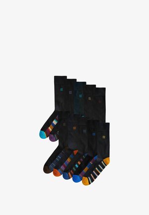 Set aus acht Socken mit einer Mischung aus einfarbigen schwarzen und mehrfarbigen Mustern. Die Materialien bestehen aus Stoff mit verschiedenen gestreiften und tonalen Designs.