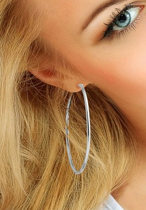 LOVA - LOLA VAN DER KEEN, CRÉOLES LISSES IMPATIENCE 6 - Boucles d'oreilles - argentée couleur