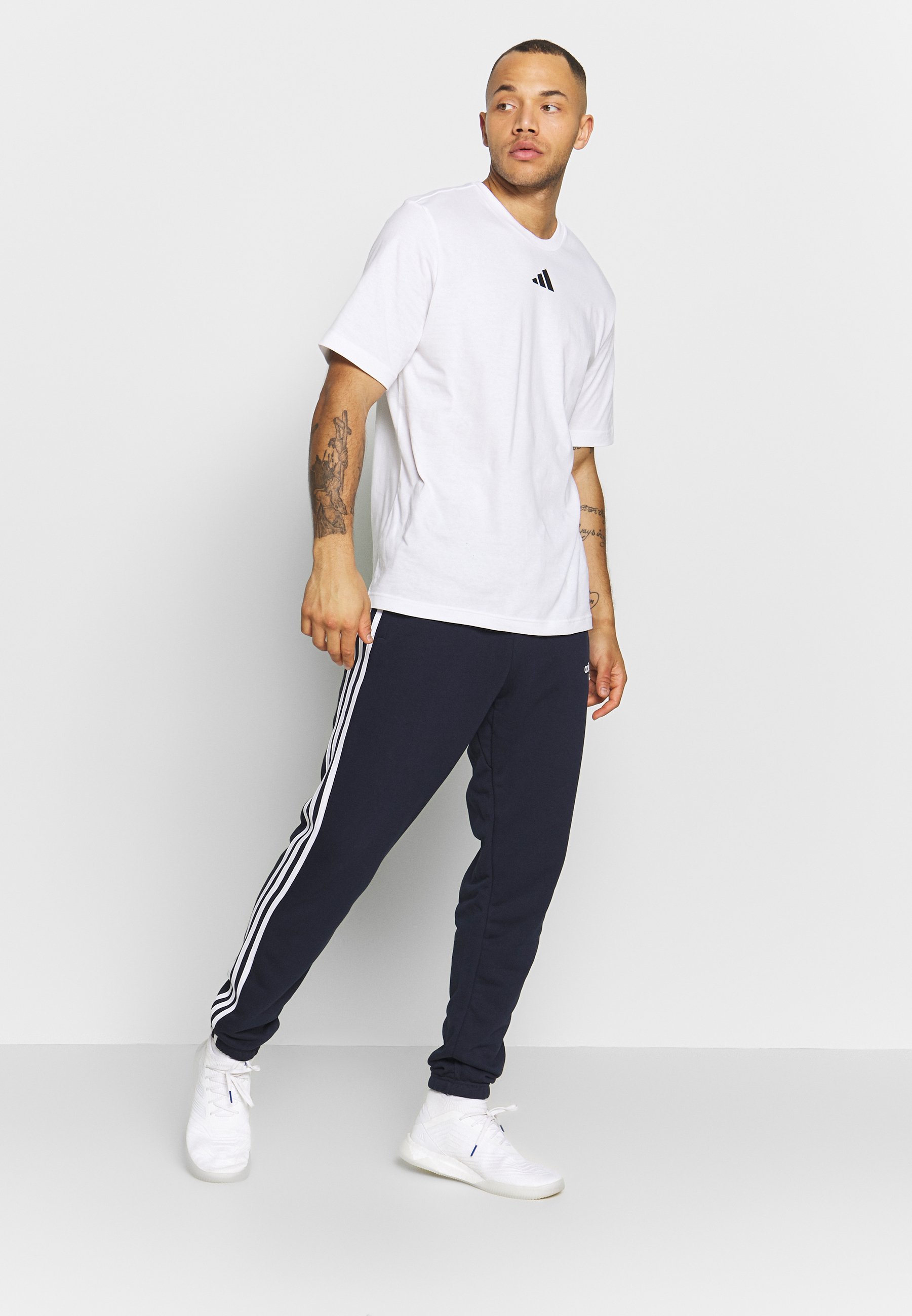 adidas Performance ESSENTIALS 3STRIPES FRENCH TERRY SPORT adidas Performance Sweatshirt »E 3 STRIPES CREW FT« auf