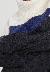 ONLY Strickpullover - dark grey