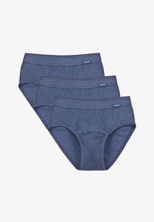 Trzy pary majtek w granatowe paski wykonane z miękkiego materiału. Każda z nich ma szeroki elastyczny pas i klasyczny, dopasowany krój.