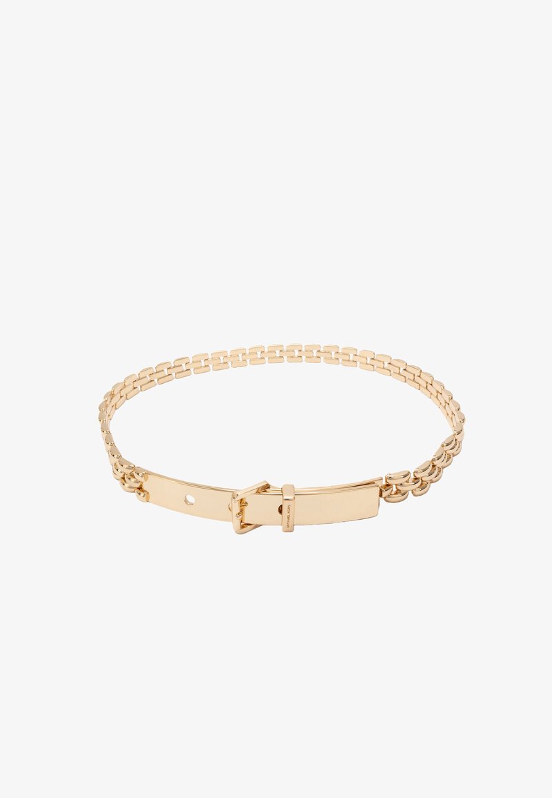 Ceinture chaîne ton or avec boucle rectangulaire et sangle ajustable, dotée d'une finition polie lisse et d'un design en maille.