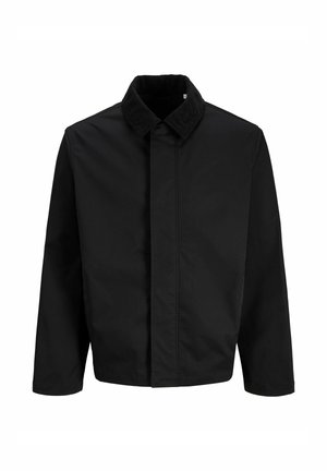 Schwarze Jacke mit Cordkragen, geradem Schnitt, langen Ärmeln und glatter Textur ohne sichtbare Verschlüsse oder Muster.