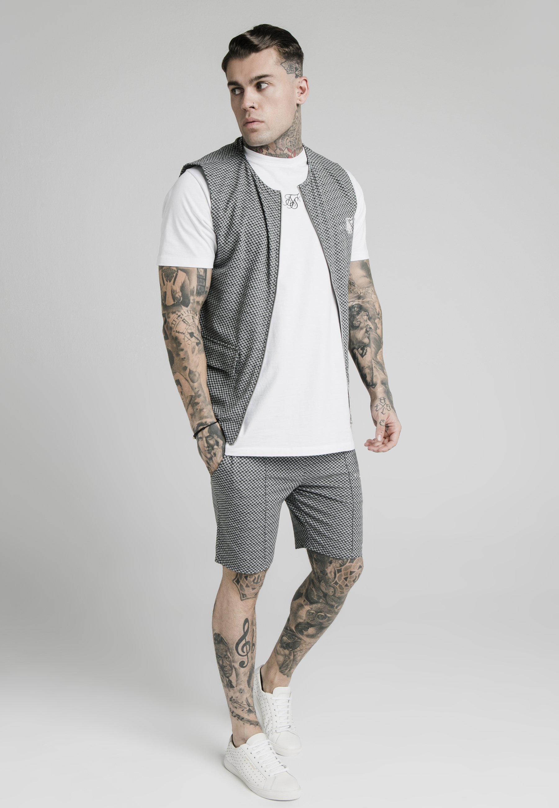 SIKSILK Chaleco - black white/negro - Zalando.es