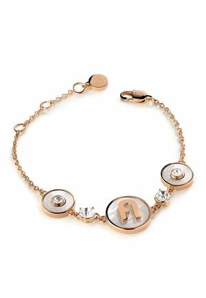 Bracelet en or rose avec des pièces d'accent circulaires ornées de cristaux et de détails en nacre, reliées par une chaîne. Fermoir inclus.