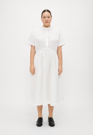 SMOCKED MIDI DRESS - Blousejurk - optic white