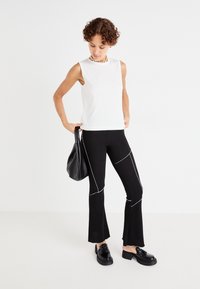 Weekday FITTED TANK 2 PACK  - Top - white/black