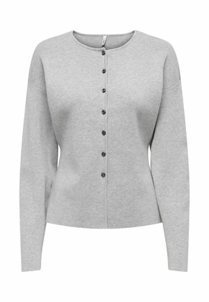 Cardigan gris avec encolure ronde, manches longues et fermeture à boutons comportant cinq boutons noirs sur le devant. Texture lisse.