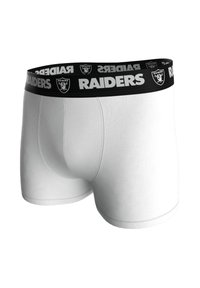 Białe bokserki z czarnym elastycznym pasem z napisem "RAIDERS" i logo, wykonane z gładkiego, elastycznego materiału.